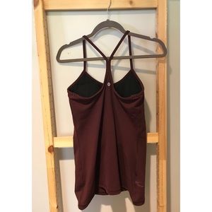 Lululemon Y Tank •NWOT•